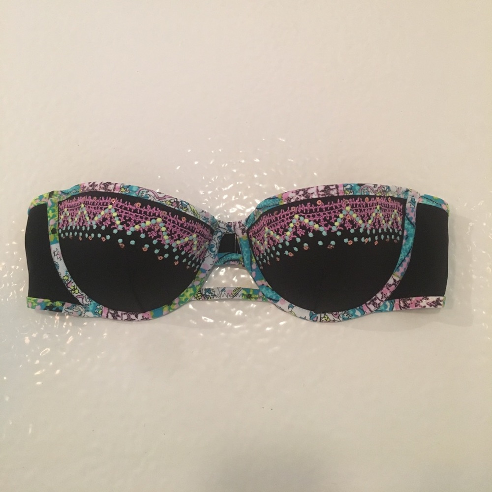 Victoria’s Secret bathing suit top